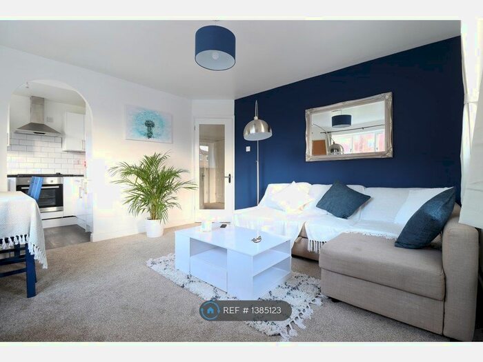 1 Bedroom Flat To Rent In Bywater House, London, SE18