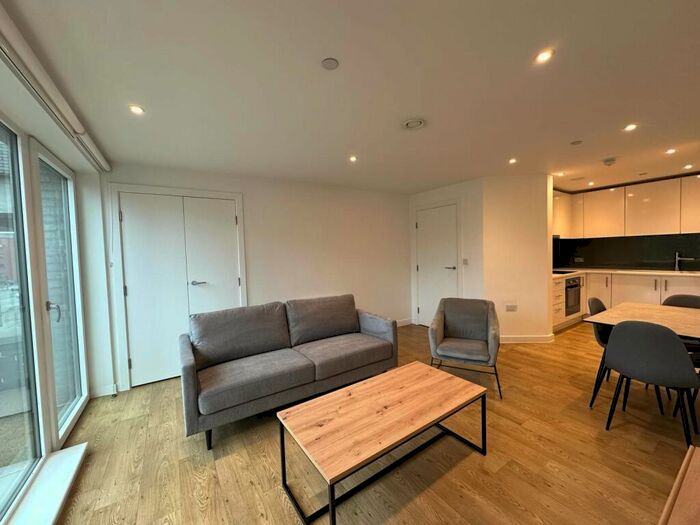 4 Bedroom House To Rent In The Filaments Salford, M3