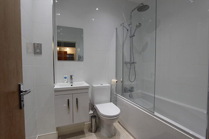 2 Bedroom Flat To Rent In Bancroft, Hitchin, SG5