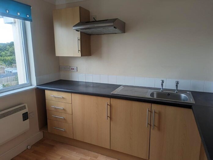 1 Bedroom Flat To Rent In Bugle, PL26