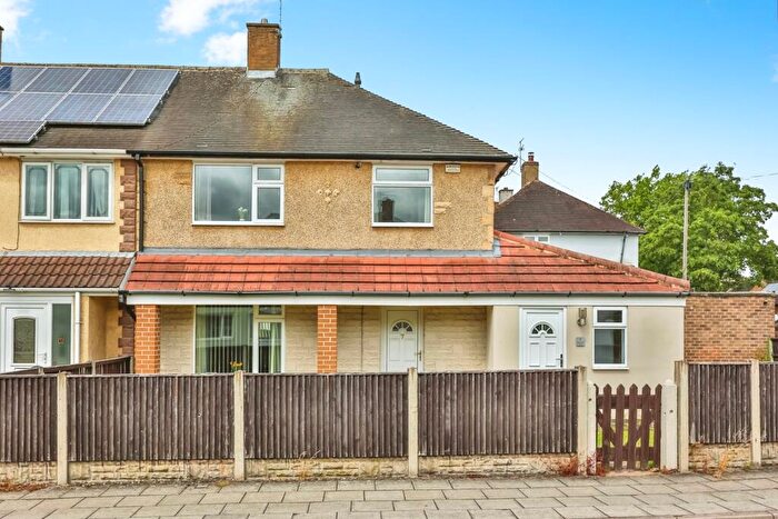 3 Bedroom End Of Terrace House For Sale In Woodsford Grove, Clifton, Nottingham, NG11