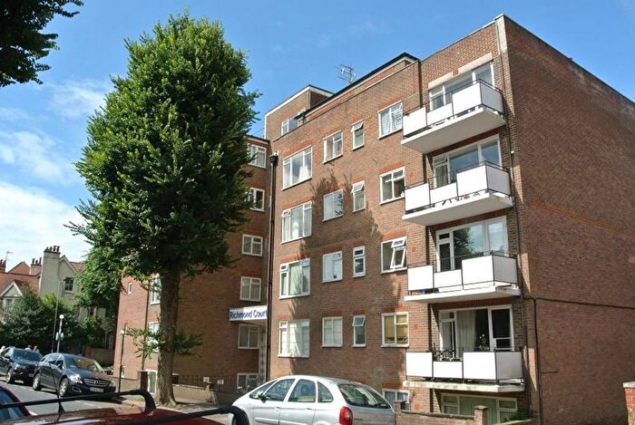 1 Bedroom Flat To Rent In Richmond Court, Osmond Road, Hove, BN3