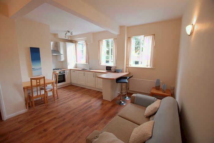 1 Bedroom Apartment To Rent In Moor Court, Gosforth, NE3