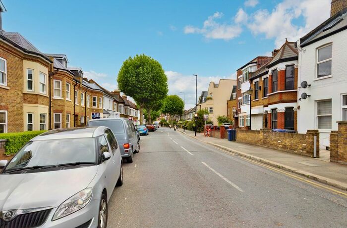 1 Bedroom Maisonette To Rent In Acton Lane, Chiswick, W4