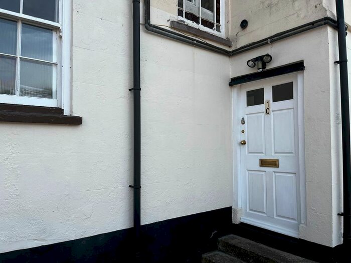 1 Bedroom Flat To Rent In Chequergate, Louth, LN11