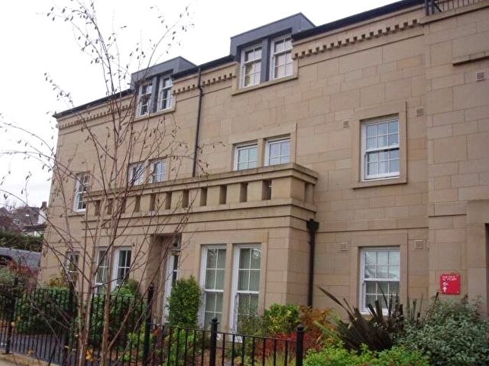 2 Bedroom Flat To Rent In Willowbrae Road, Edinburgh, EH8