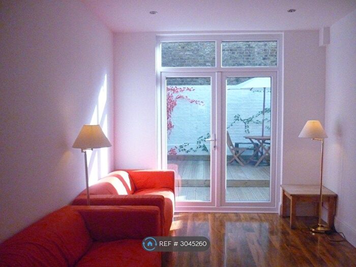 4 Bedroom Terraced House To Rent In London, London, N15
