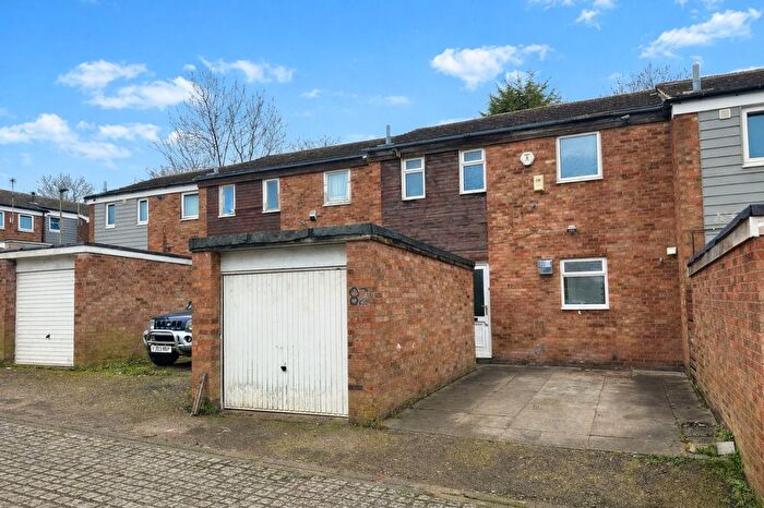 3 Bedroom Terraced House For Sale In Oronsay Road, Leicester, LE4