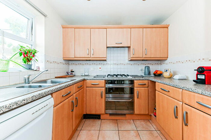 3 Bedroom Terraced House For Sale In Sparkes Close, Bromley, BR2