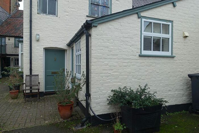 1 Bedroom Flat For Sale In St. Johns Mews, Devizes, SN10