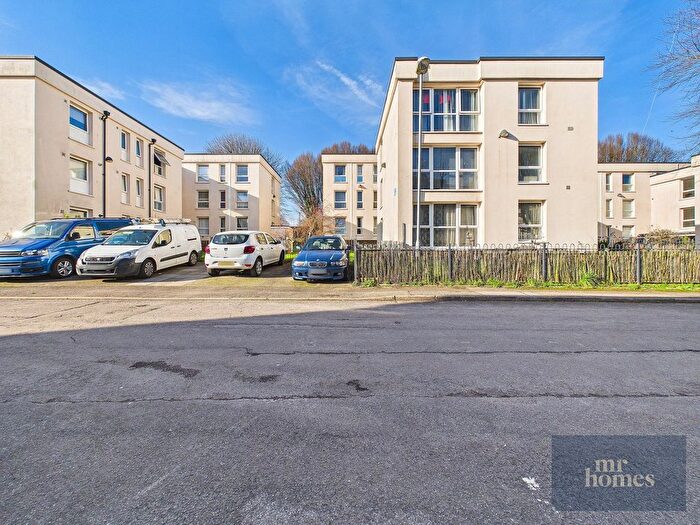 2 Bedroom Flat For Sale In Caerau Court Road, Caerau, Cardiff, CF5