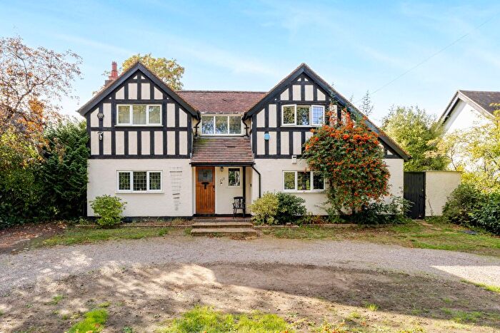 4 Bedroom Detached House For Sale In Norton Way South, Letchworth Garden City, Hertfordshire, SG6