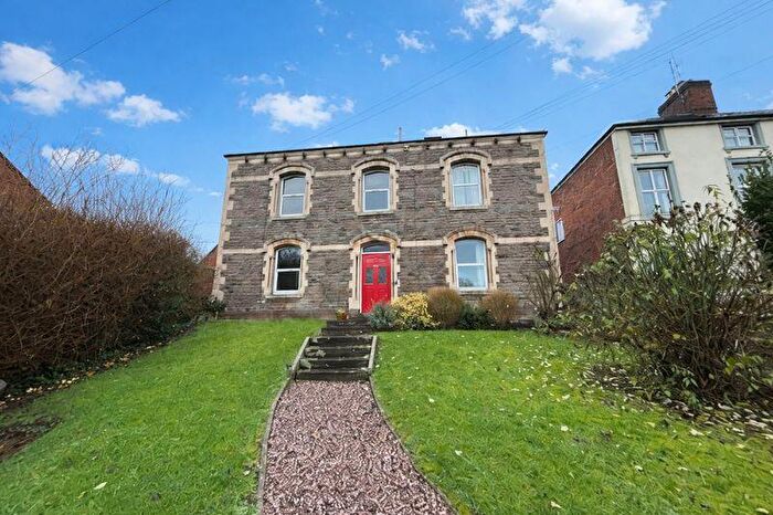 1 Bedroom Flat For Sale In Bath Road, Stroud, GL5