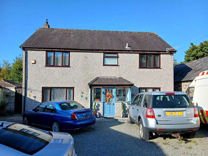 4 Bedroom Detached House For Sale In Bethesda, LL57