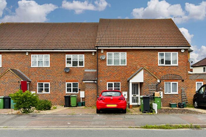 3 Bedroom Terraced House To Rent In Hawthorne Place, Epsom, KT17
