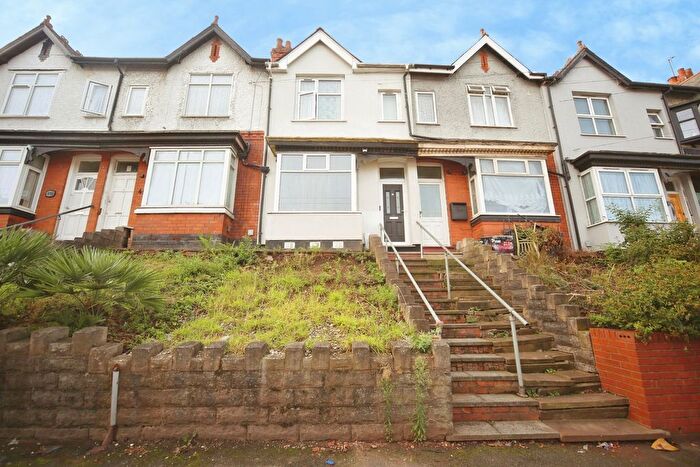 3 Bedroom Terraced House For Sale In Warwick Road, Birmingham, West Midlands, B11