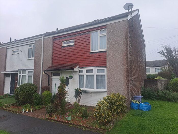 3 Bedroom End Of Terrace House To Rent In Skipper Way, Lee-On-The-Solent, PO13