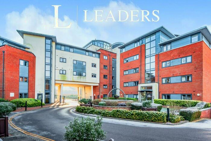 2 Bedroom Apartment To Rent In Kings Gate, Horsham, RH12