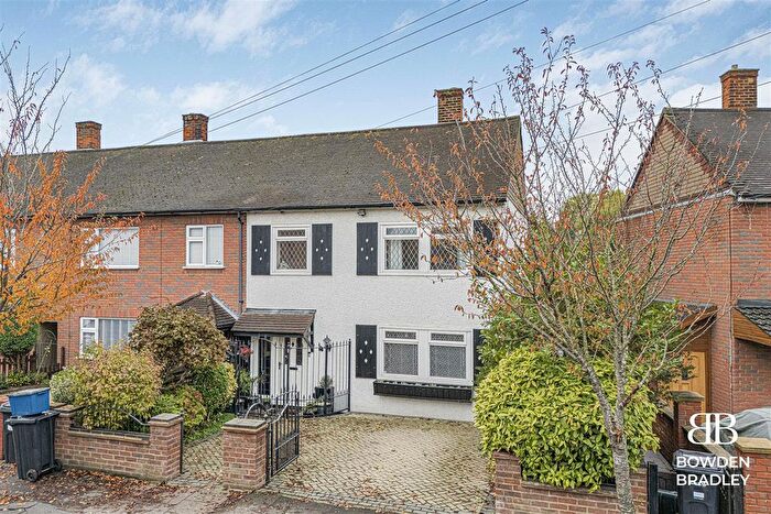 3 Bedroom End Terrace House For Sale In Regarder Road, Chigwell, IG7