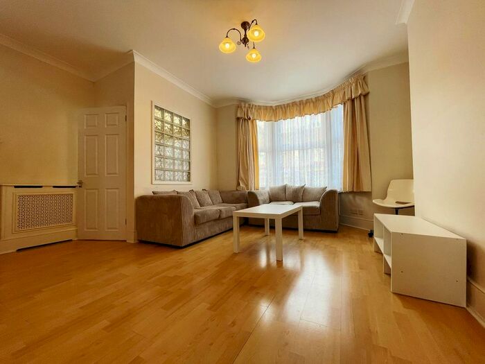 3 Bedroom Terraced House To Rent In Kenneth Road, Romford, RM6