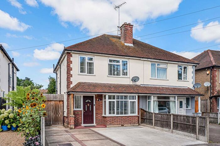 3 Bedroom Semi-Detached House For Sale In Prairie Road, Addlestone, Surrey, KT15