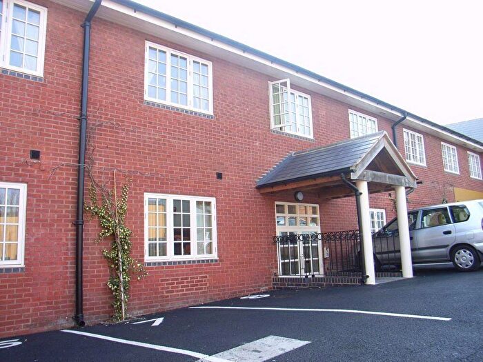 2 Bedroom Apartment For Sale In High Street, Lutterworth, LE17