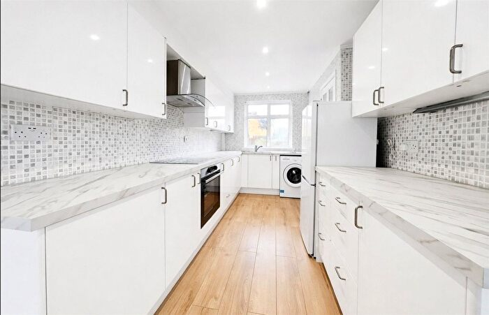 2 Bedroom Terraced House To Rent In Whinchat Road, London, SE28