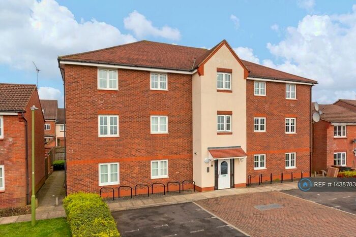1 Bedroom Flat To Rent In Cromdale Walk, Stevenage, SG1