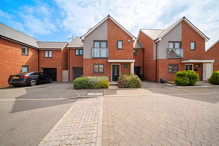 3 Bedroom Semi-Detached House To Rent In Thackeray Drive, Northfleet, Gravesend, Kent, DA11