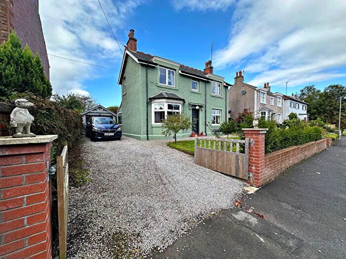 4 Bedroom Detached House For Sale In Abercromby Road, Castle Douglas, DG7