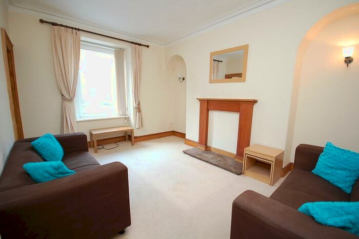 2 Bedroom Flat To Rent In Bank Street, City Centre, Aberdeen, AB11