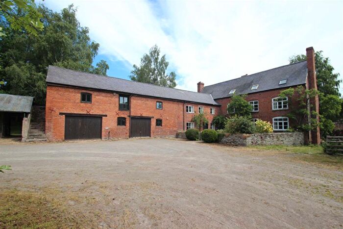 7 Bedroom Detached House To Rent In Brobury, Hereford, HR3