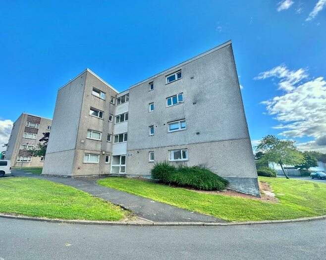 2 Bedroom Flat To Rent In Mallard Crescent, Greenhills, East Kilbride, G75
