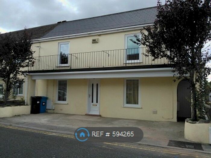 2 Bedroom Flat To Rent In Fff Jubilee Road, Poole BH12
