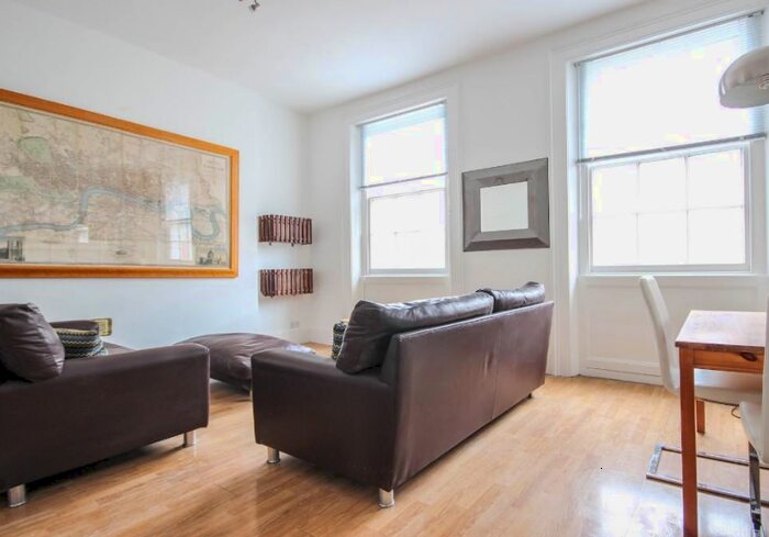 1 Bedroom Flat To Rent In Eversholt Street, Camden, NW1