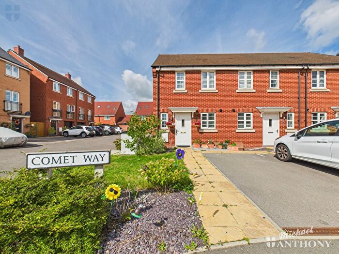 2 Bedroom End Of Terrace House For Sale In Comet Way, Aylesbury, HP18