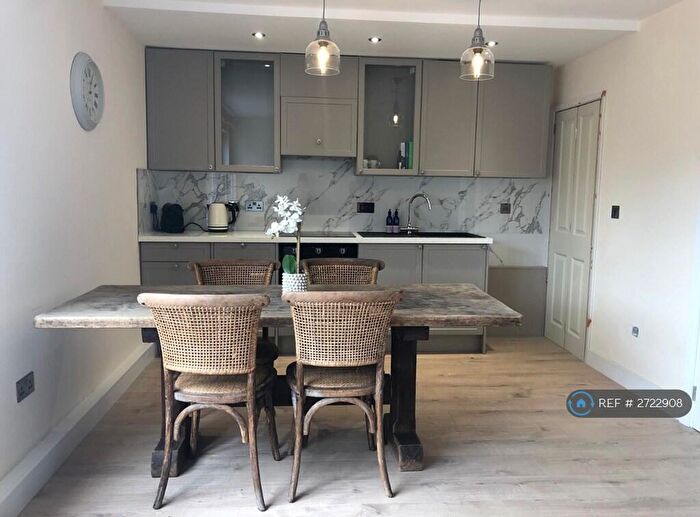 2 Bedroom Flat To Rent In Forest Row, Forest Row, RH18