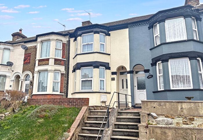 4 Bedroom Terraced House For Sale In Buckland Avenue, Dover, CT16