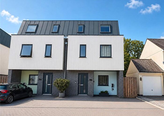 4 Bedroom Semi Detached House For Sale In Station Mews, Launceston, PL15