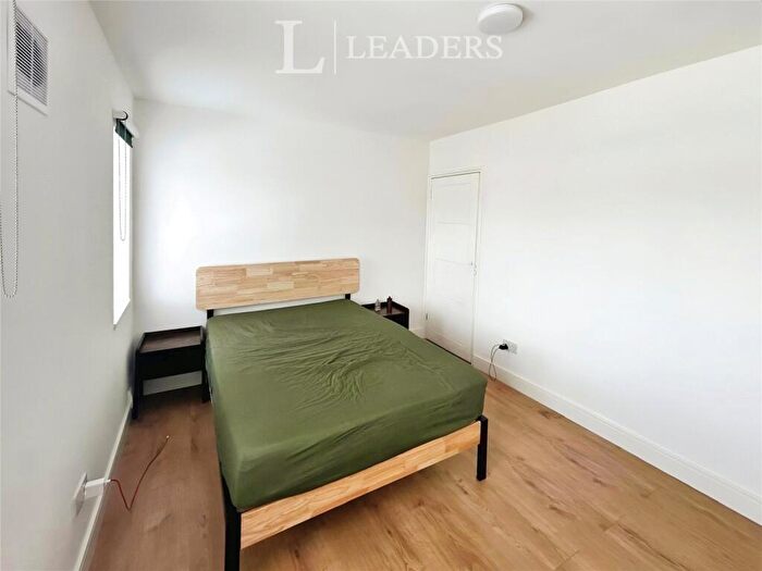 2 Bedroom Flat To Rent In Wordsworth Road, LE11