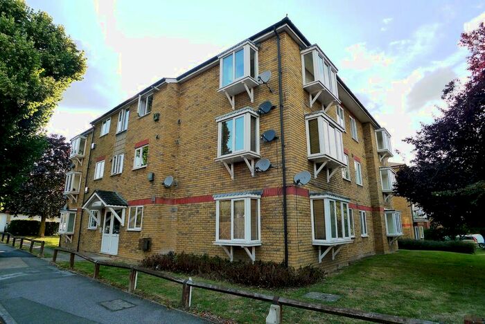 1 Bedroom Flat To Rent In St. Johns Road, Sidcup, DA14