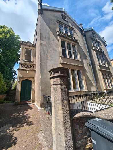 3 Bedroom Flat To Rent In Arlington Villas Basement – Ref:, BS8