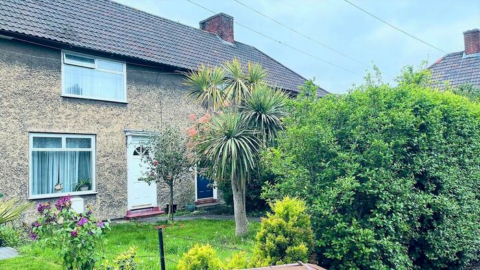 3 Bedroom Terraced House To Rent In Cotesmore Gardens, Becontree, Dagenham, RM8