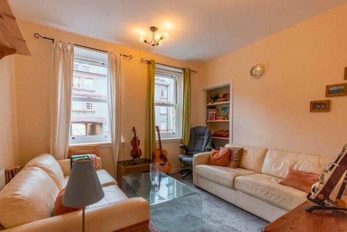 2 Bedroom Flat To Rent In Richmond Place, Edinburgh, EH8