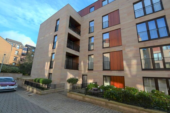 2 Bedroom Flat To Rent In Wallace Gardens, Edinburgh, EH12