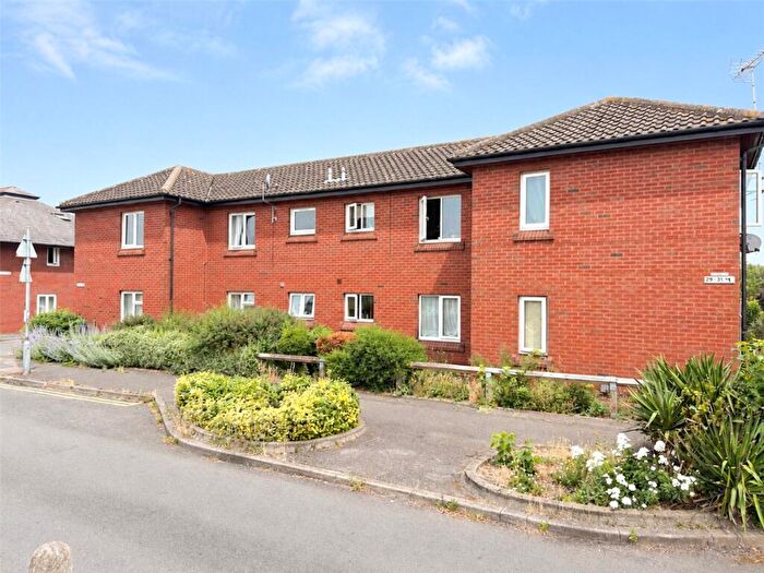 2 Bedroom Apartment For Sale In Tiverton Way, Cambridge, CB1