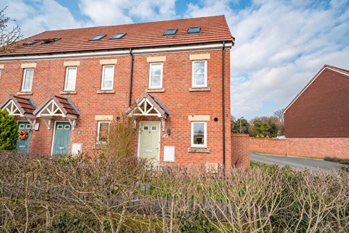 3 Bedroom End Of Terrace House For Sale In Halter Way, Andover, SP11