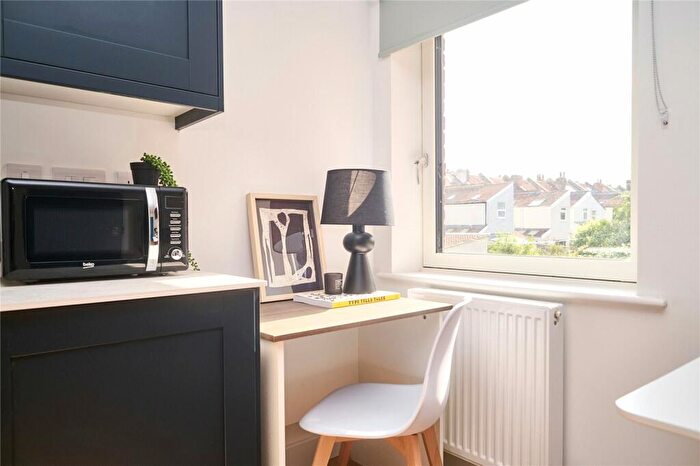 1 Bedroom Apartment To Rent In West Street, Bedminster, Bristol, BS3