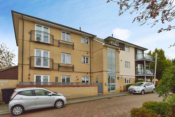 2 Bedroom Flat For Sale In Radstock Crescent, Broughton, Milton Keynes, MK10