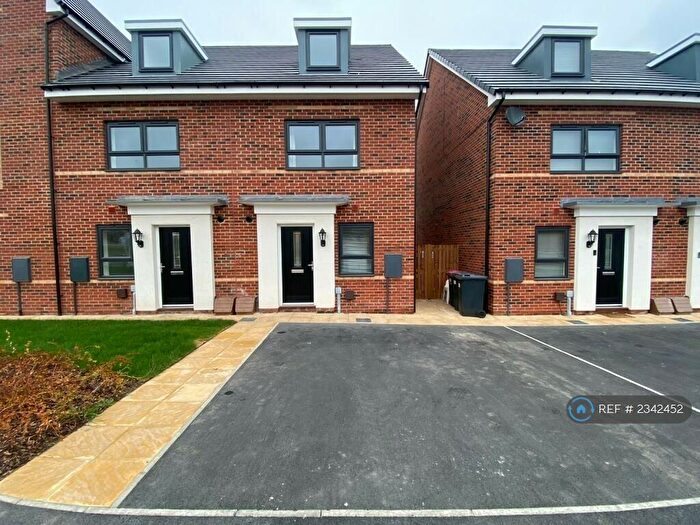3 Bedroom Semi-Detached House To Rent In Autumn Fields, Rotherham, S60